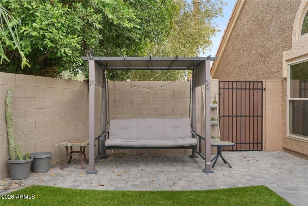 Real Estate Picture 50