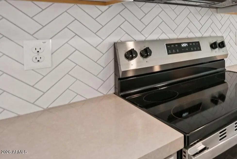 Real Estate Picture 33