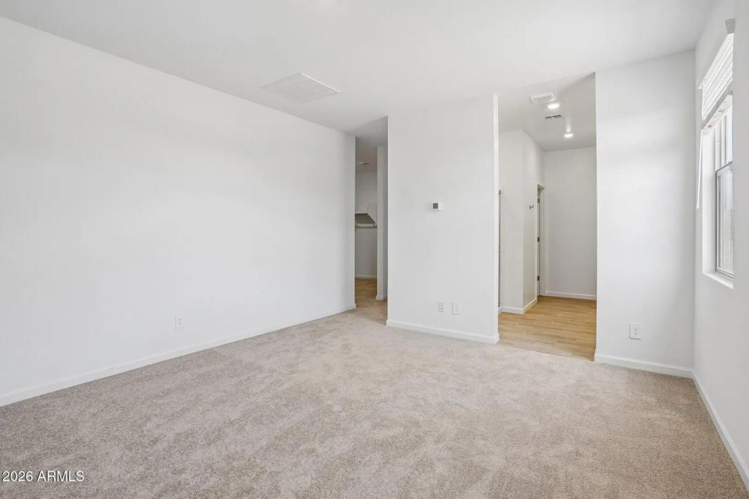 Real Estate Picture 28