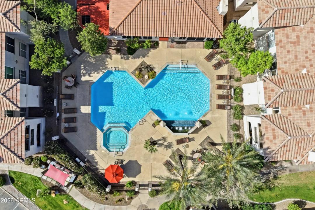 Real Estate Picture 26