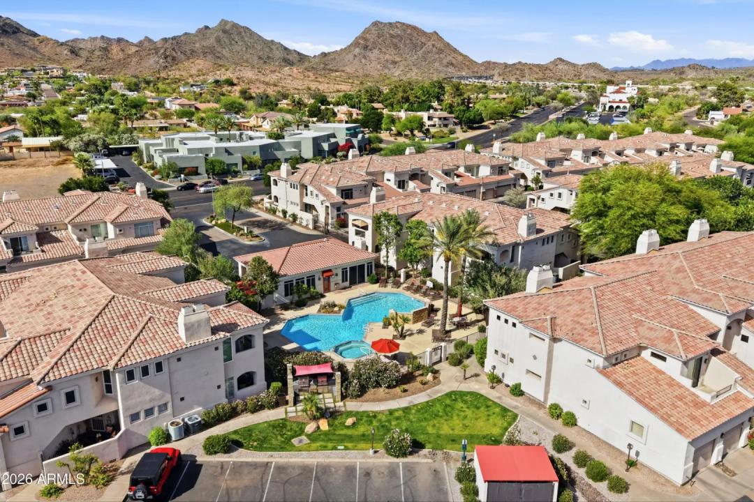 Real Estate Picture 28