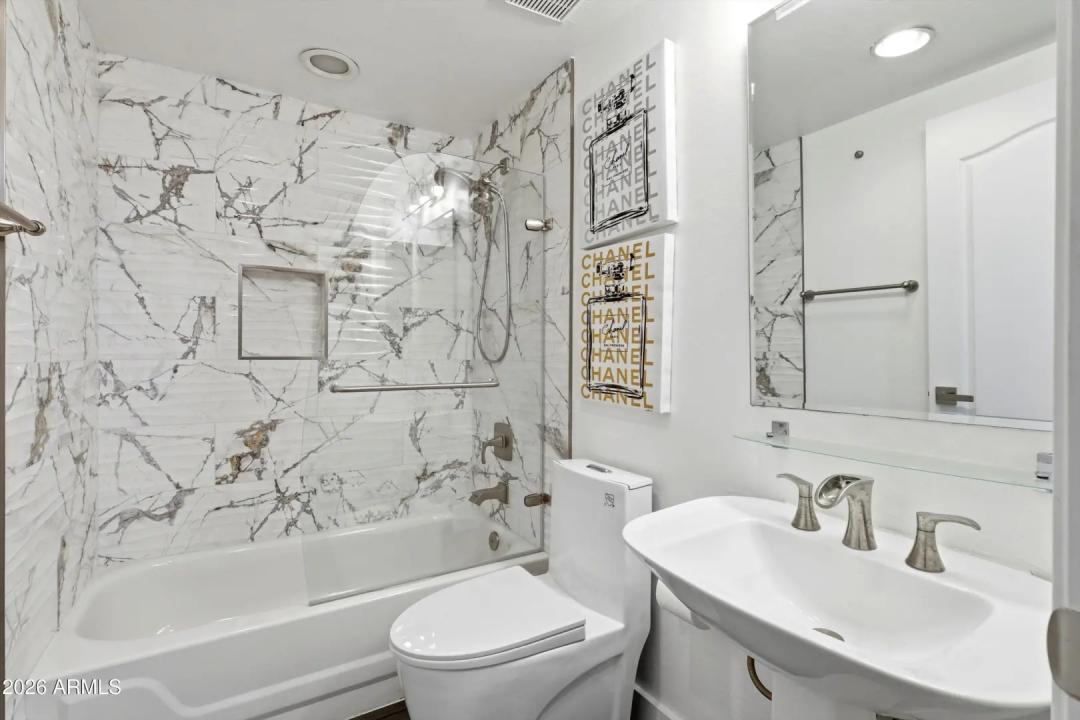 Real Estate Picture 23