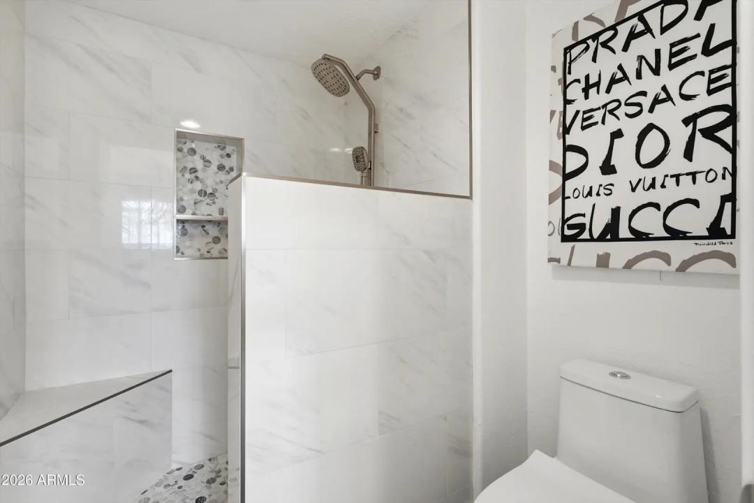 Real Estate Picture 21