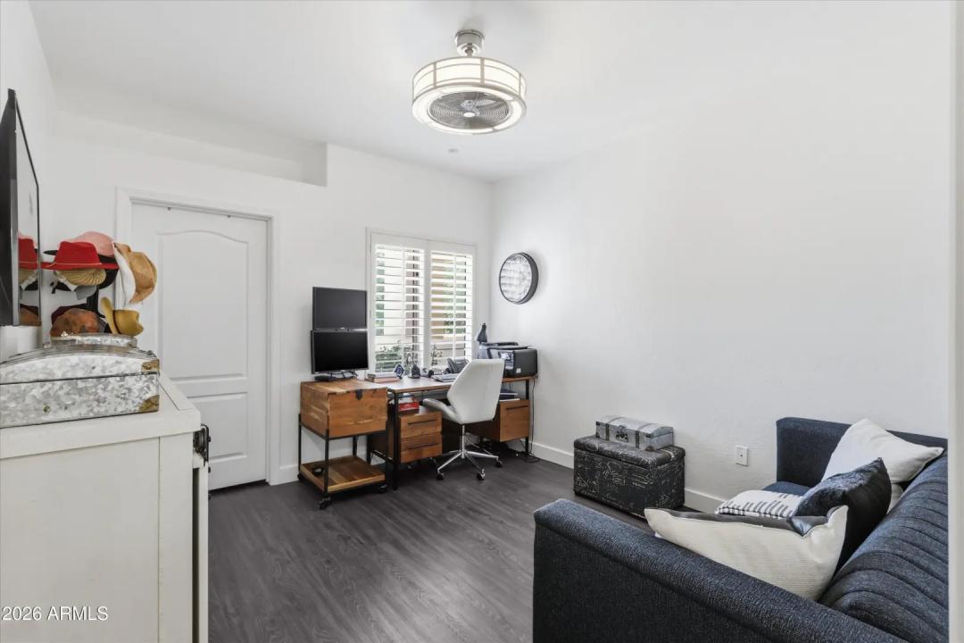 Real Estate Picture 20