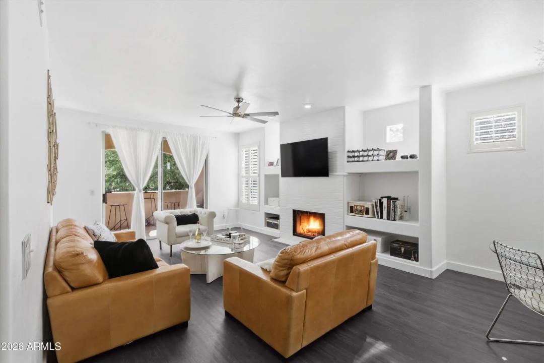 Real Estate Picture 5