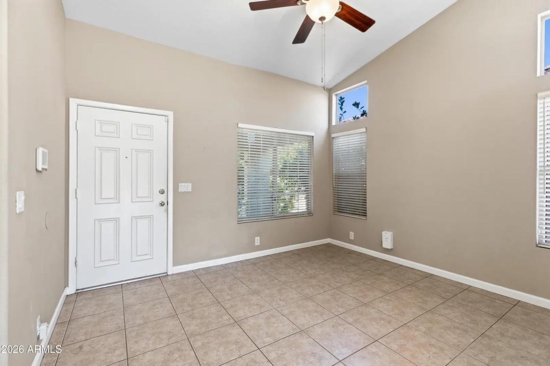 Real Estate Picture 13