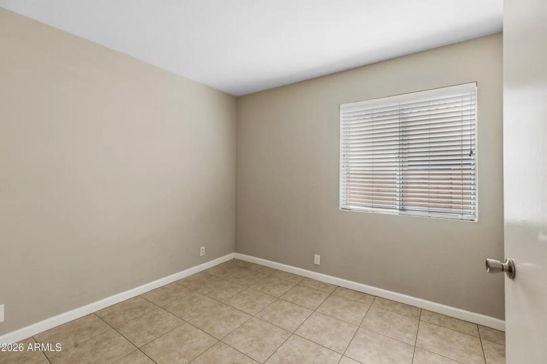 Real Estate Picture 22