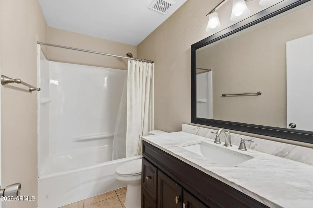 Real Estate Picture 23