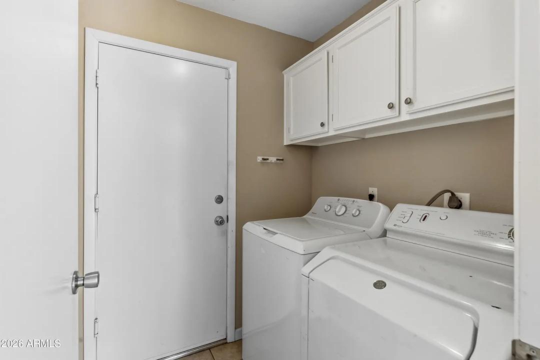 Real Estate Picture 25