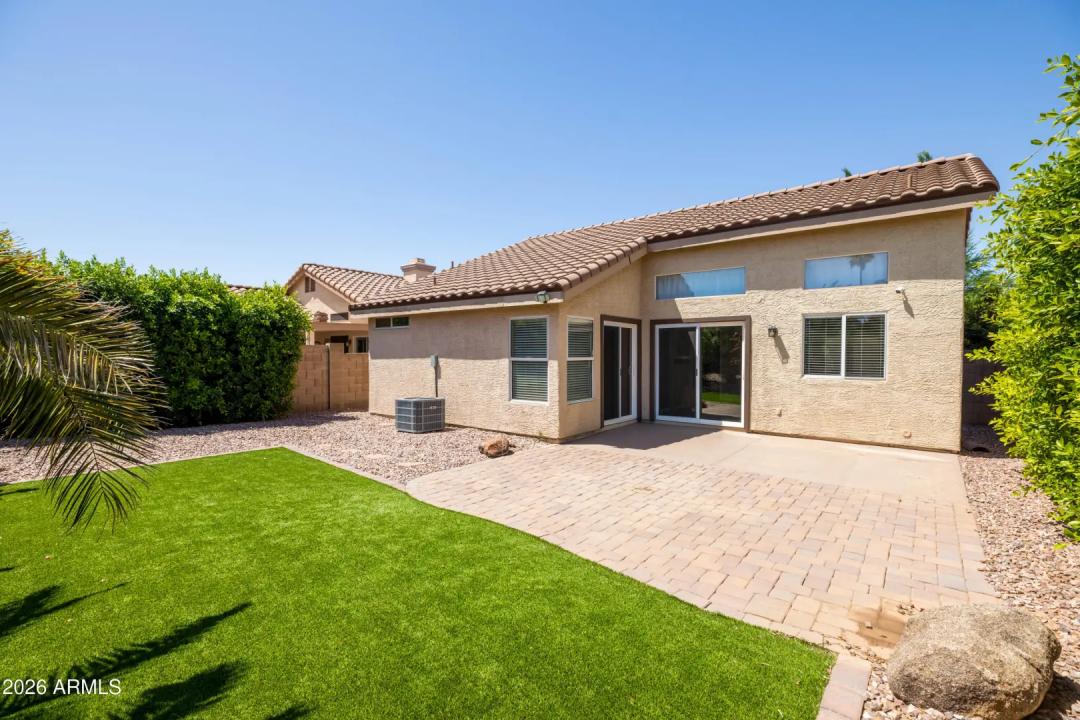 Real Estate Picture 10