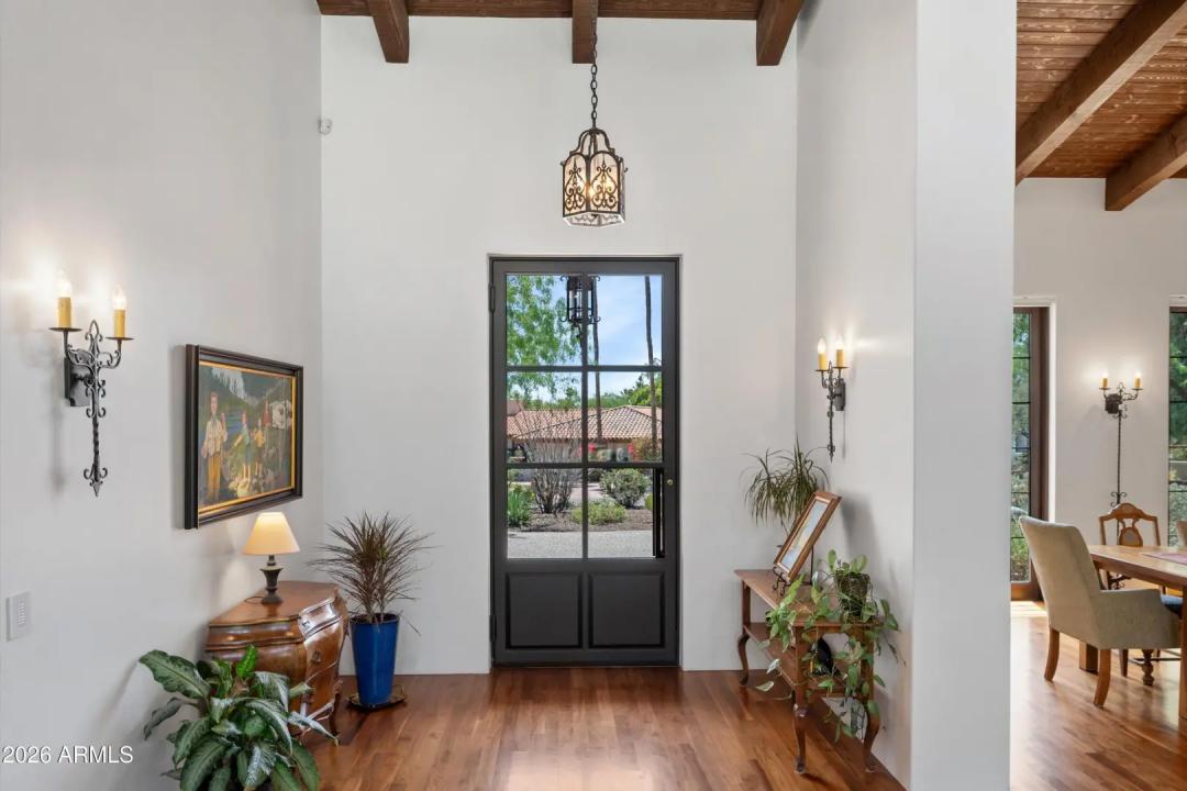 Real Estate Picture 9