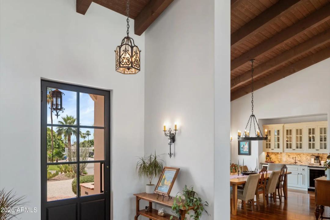 Real Estate Picture 10