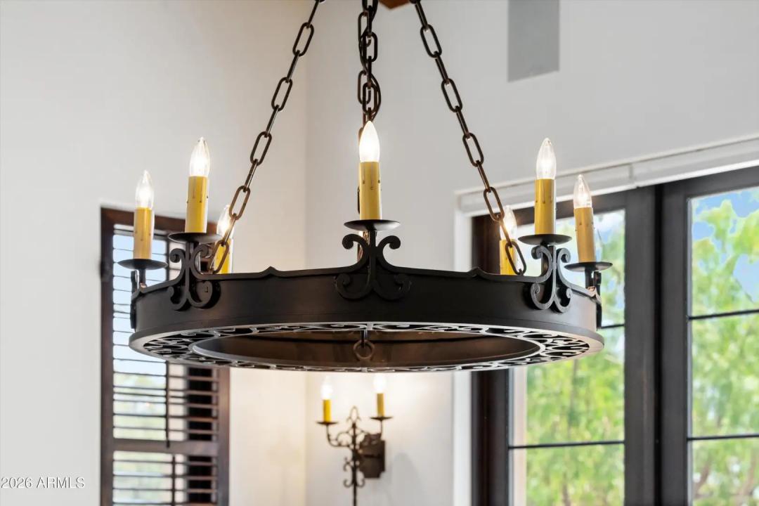 Real Estate Picture 16