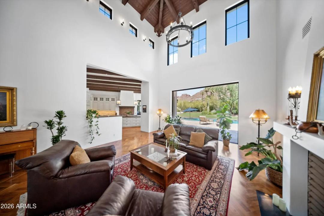 Real Estate Picture 23