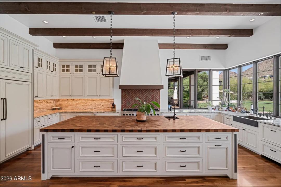 Real Estate Picture 27