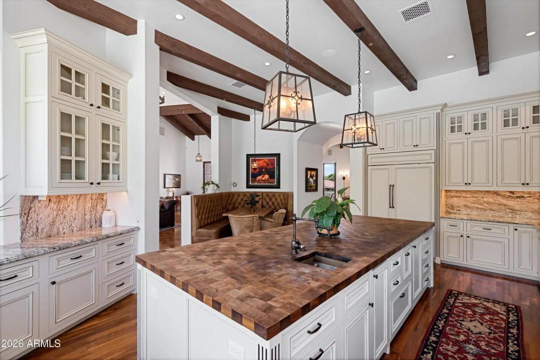 Real Estate Picture 34