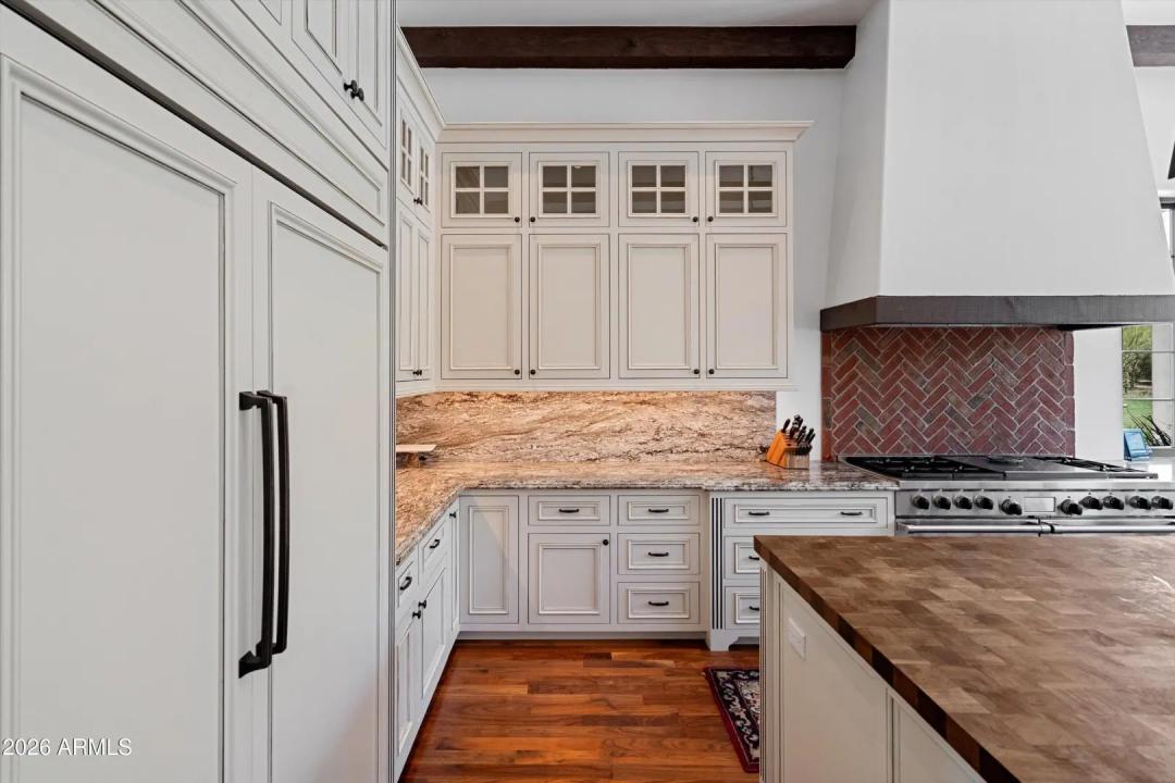 Real Estate Picture 35