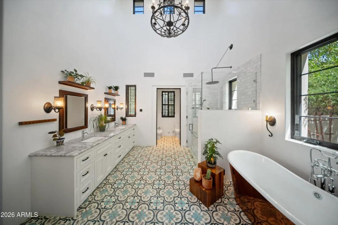 Real Estate Picture 53