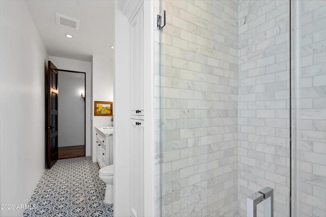 Real Estate Picture 64