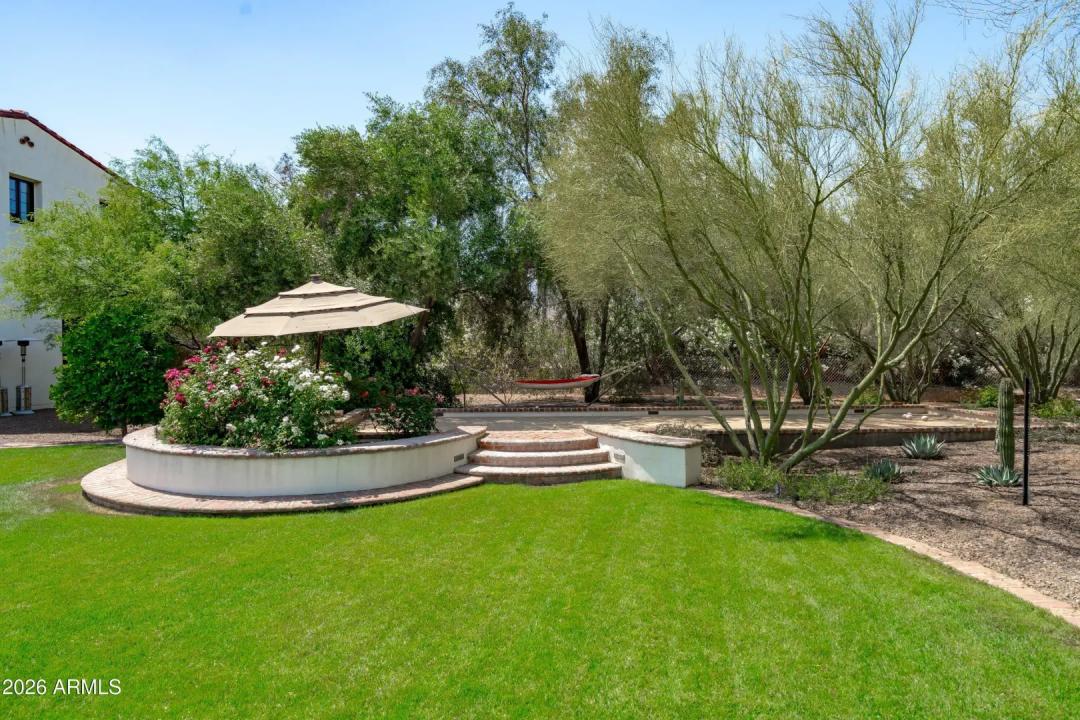 Real Estate Picture 98