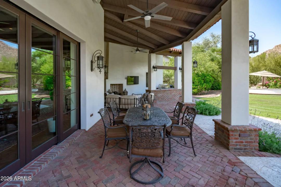 Real Estate Picture 104