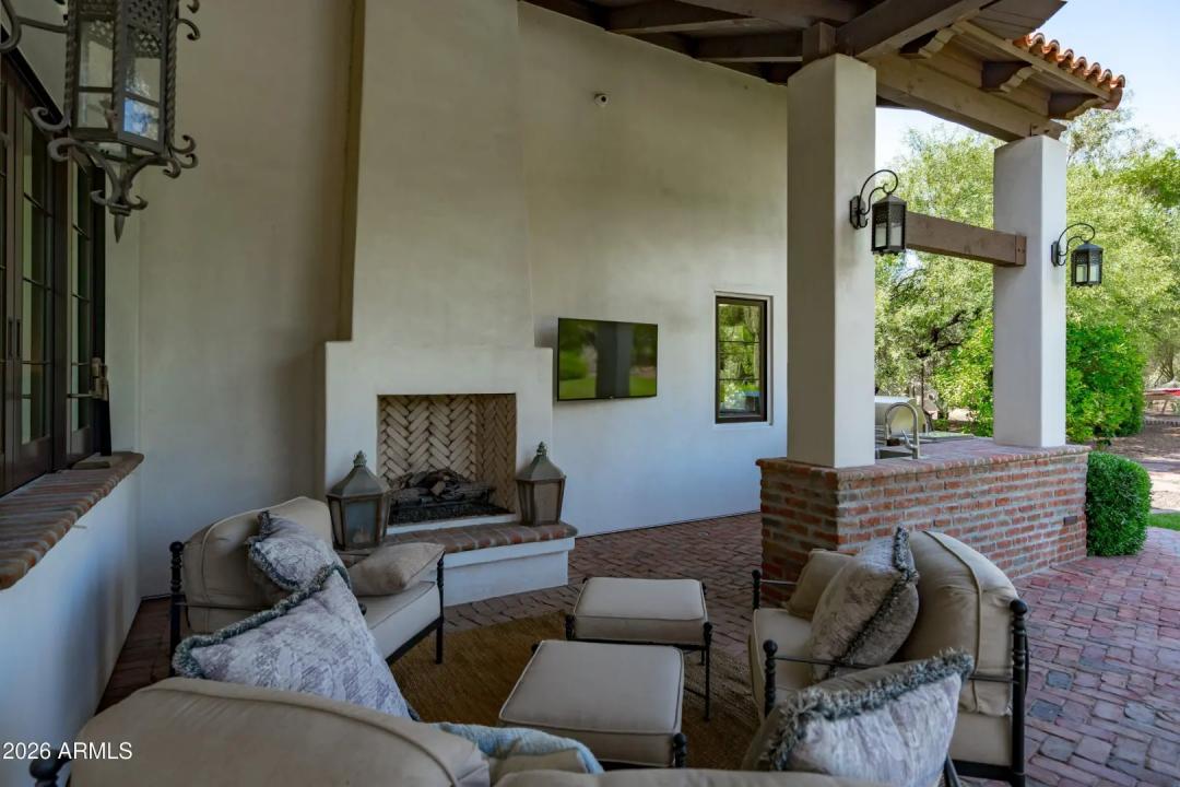 Real Estate Picture 105