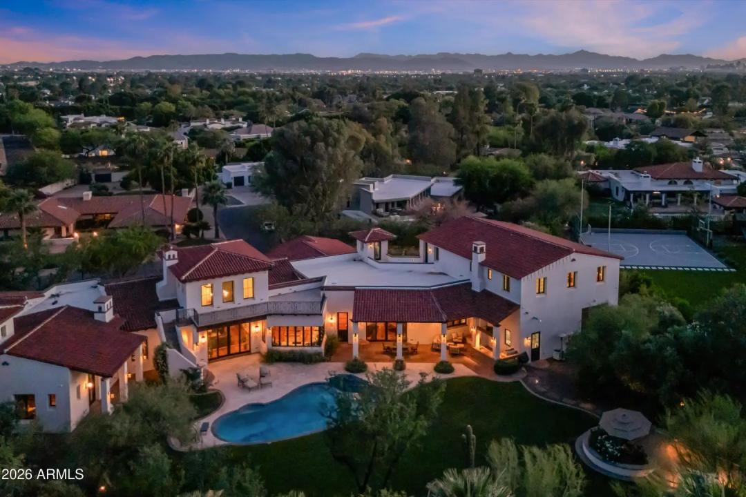 Real Estate Picture 128