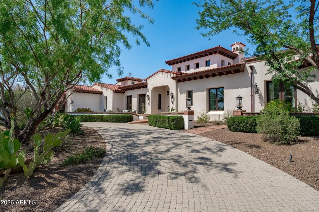Real Estate Picture 5