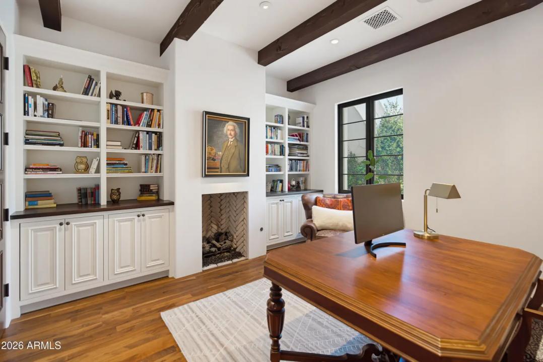 Real Estate Picture 22