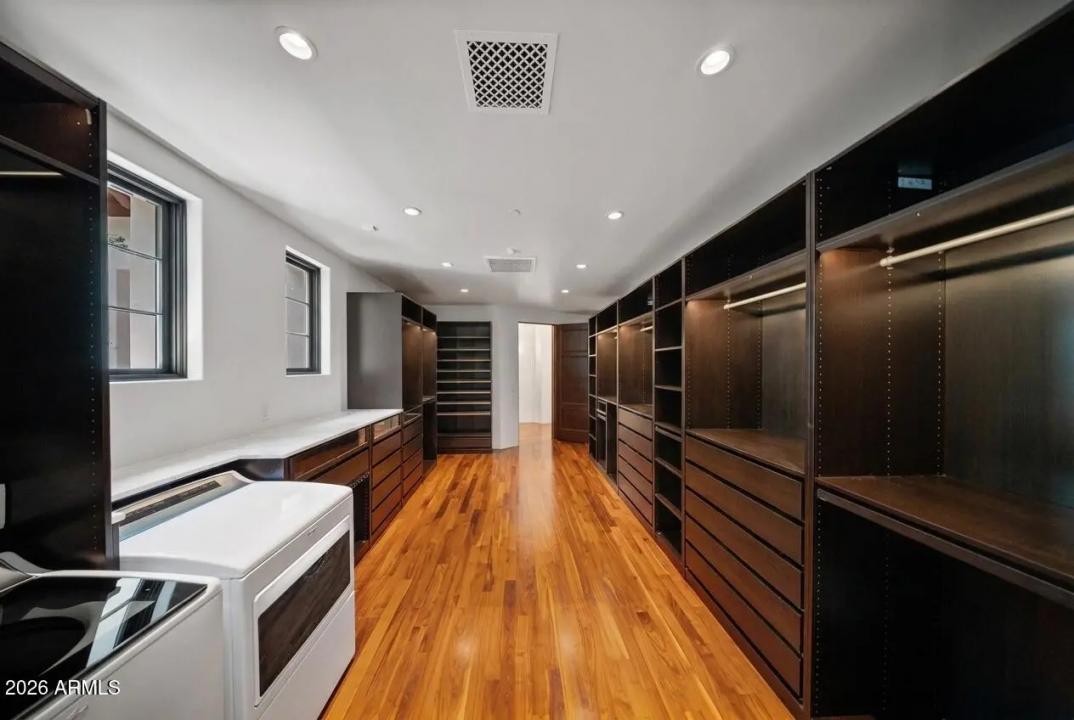 Real Estate Picture 21