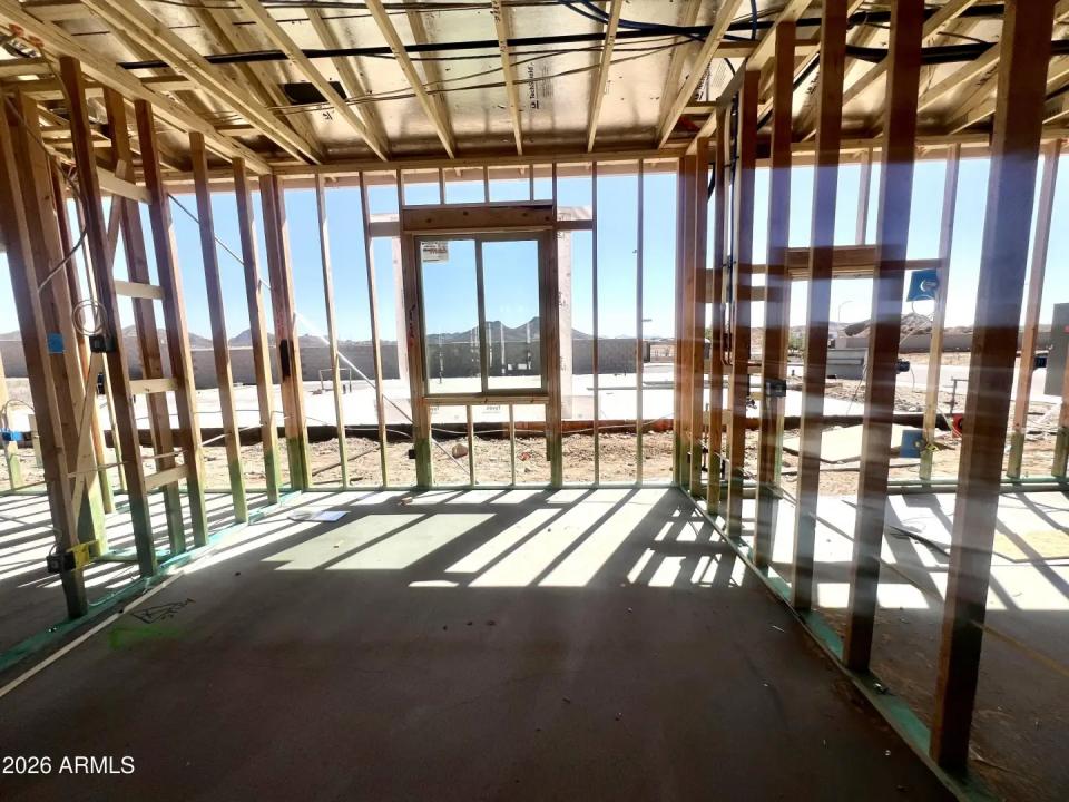 Real Estate Picture 6