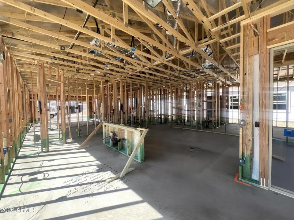 Real Estate Picture 9