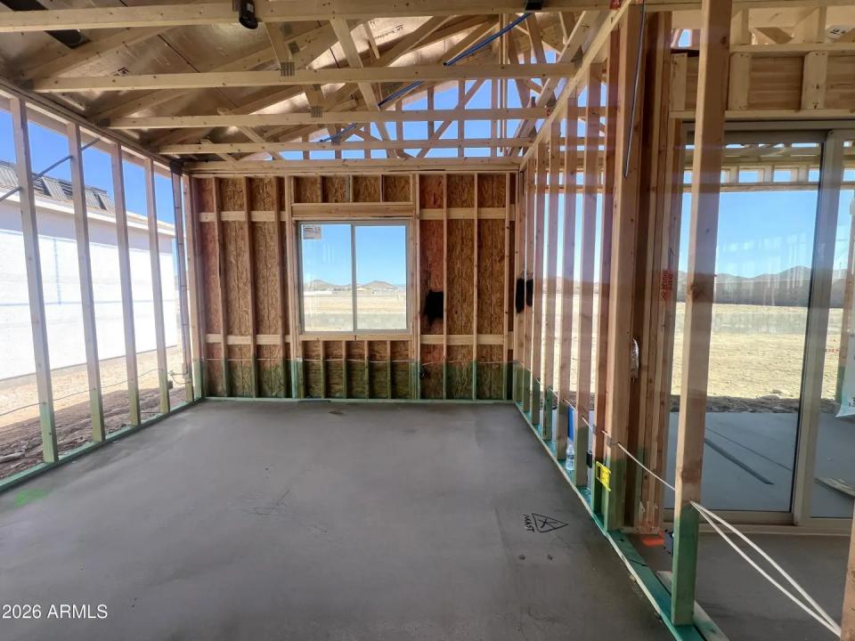 Real Estate Picture 10