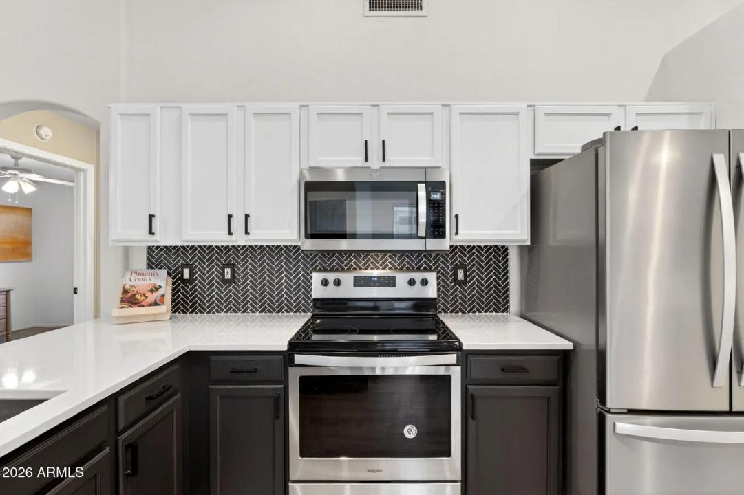 Real Estate Picture 10