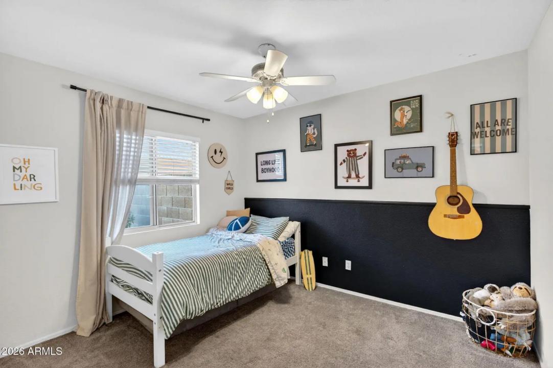 Real Estate Picture 30