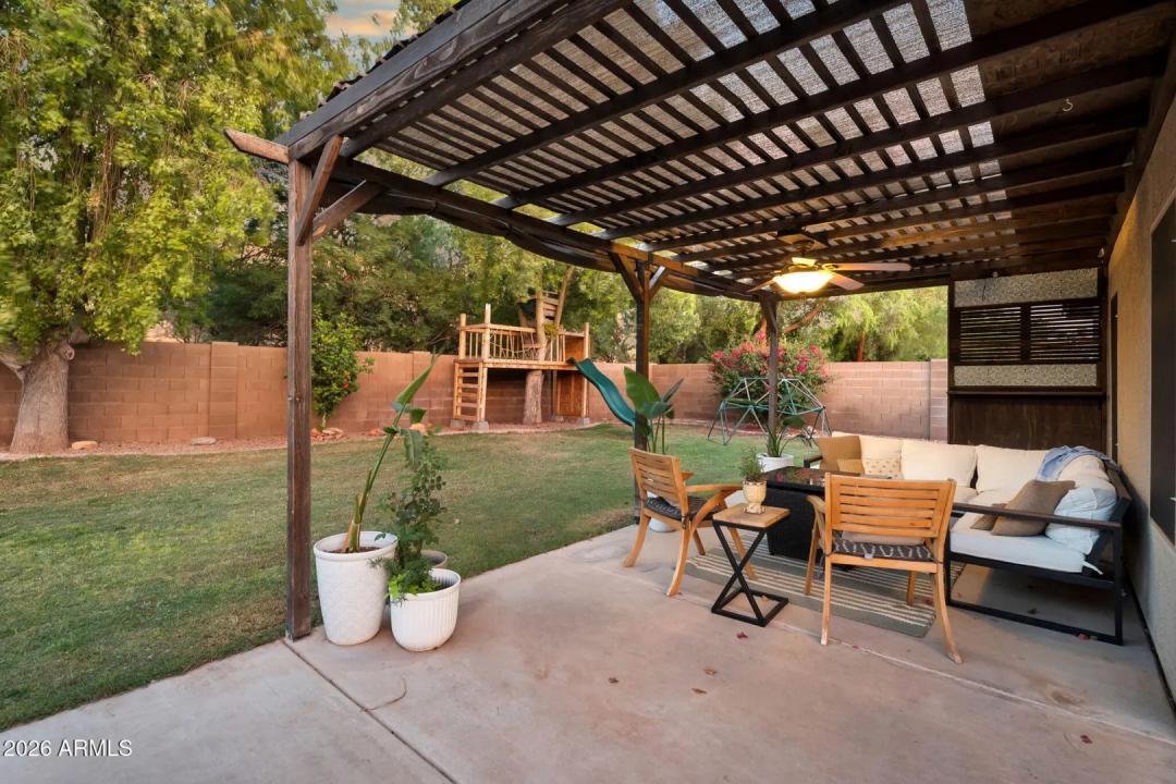 Real Estate Picture 40