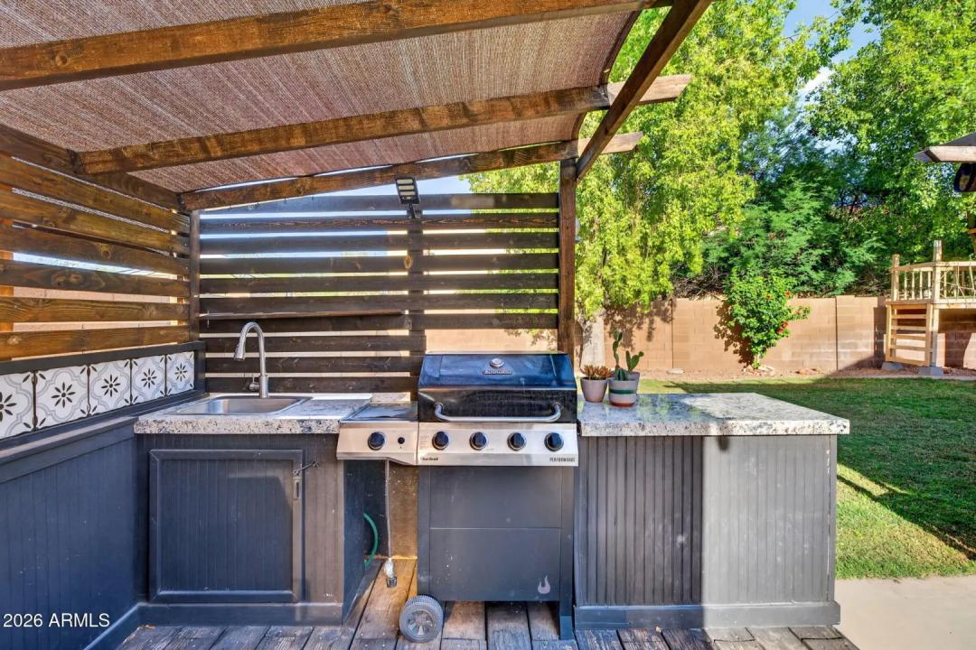 Real Estate Picture 60