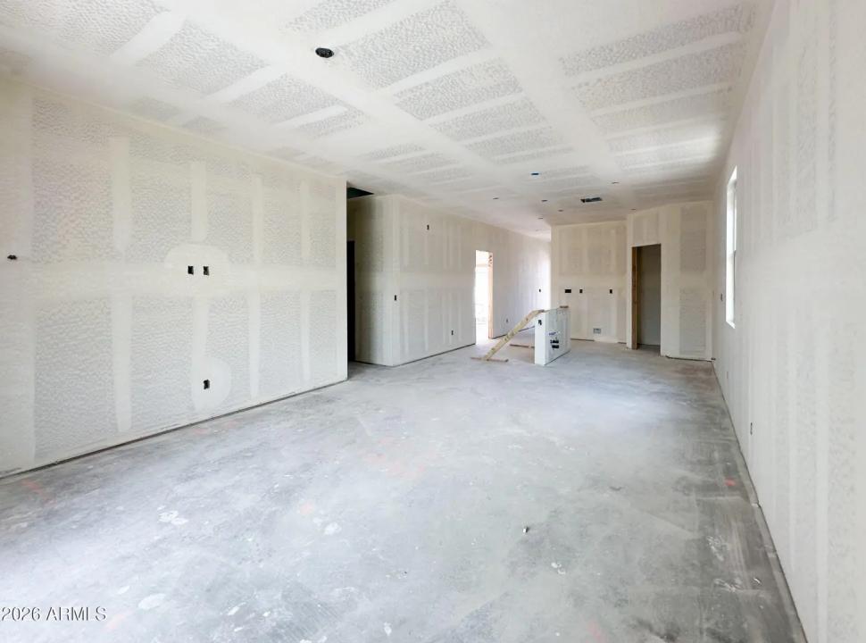 Real Estate Picture 5