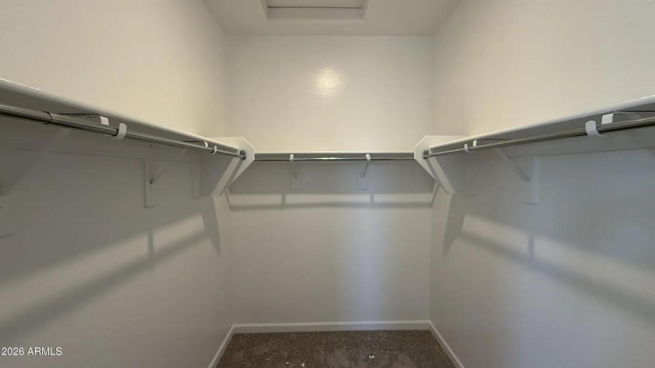 Real Estate Picture 8
