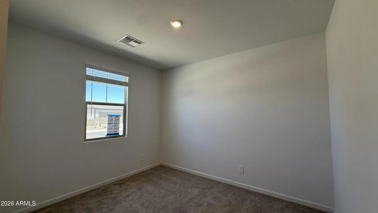 Real Estate Picture 13