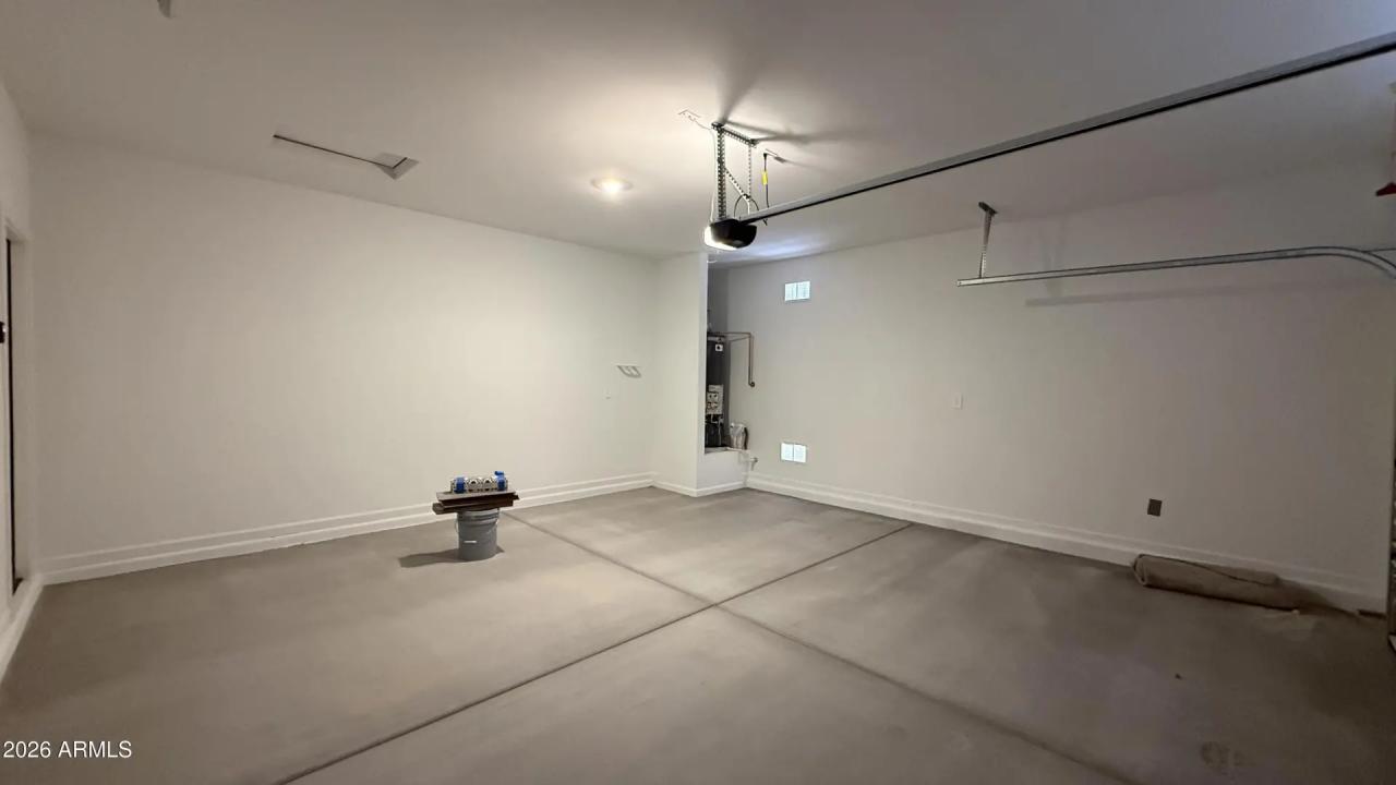Real Estate Picture 14