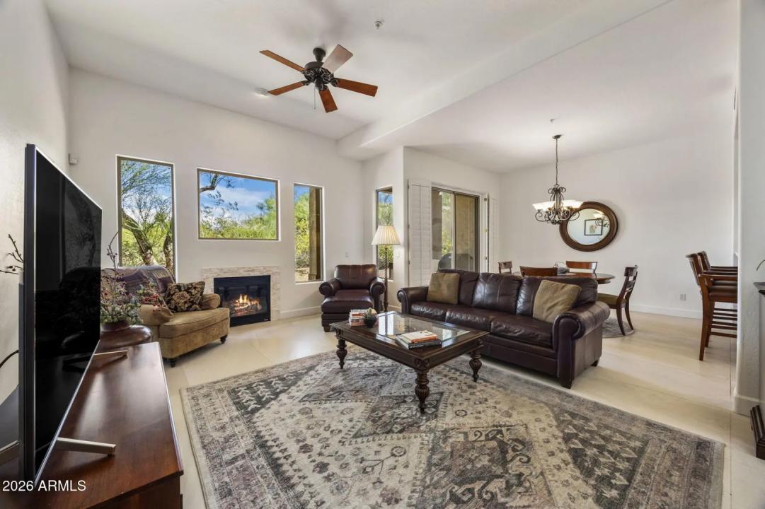 Real Estate Picture 15