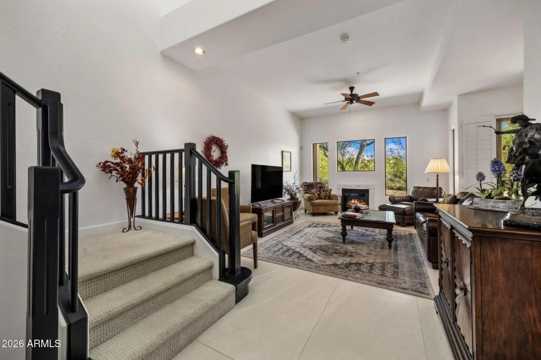 Real Estate Picture 6