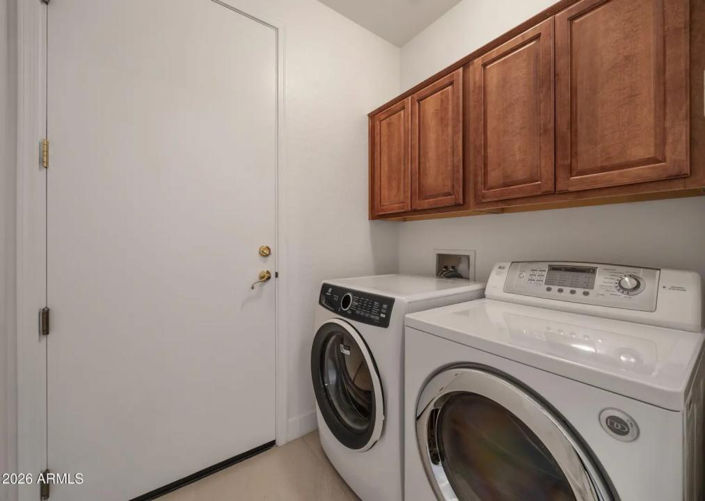 Real Estate Picture 22