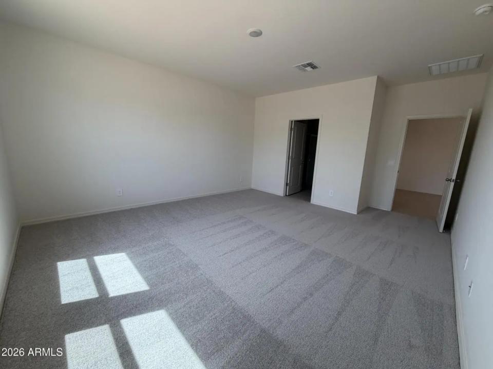 Real Estate Picture 9