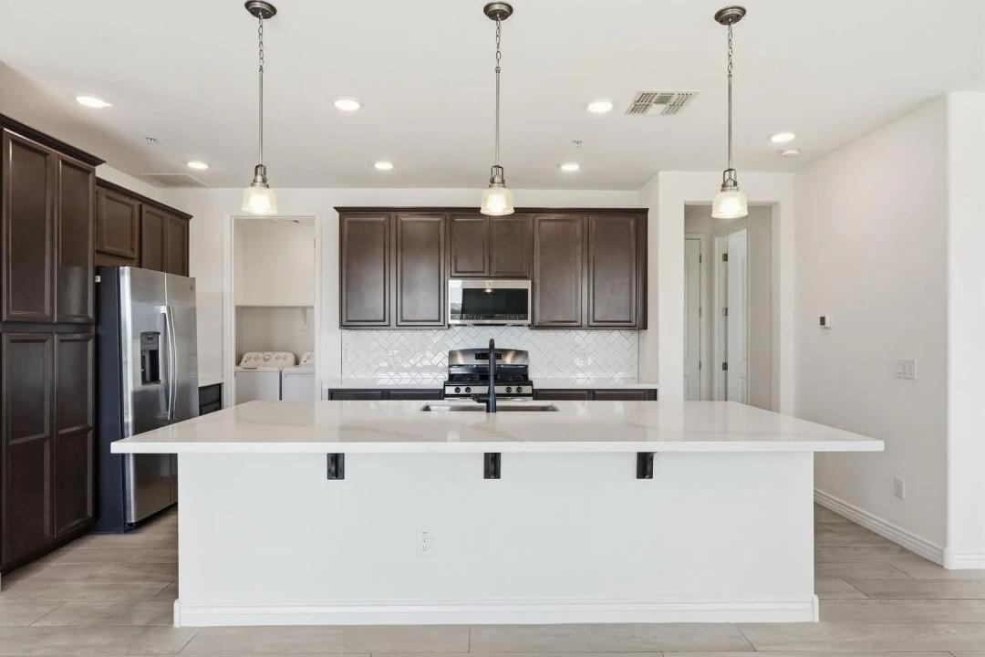 Real Estate Picture 2