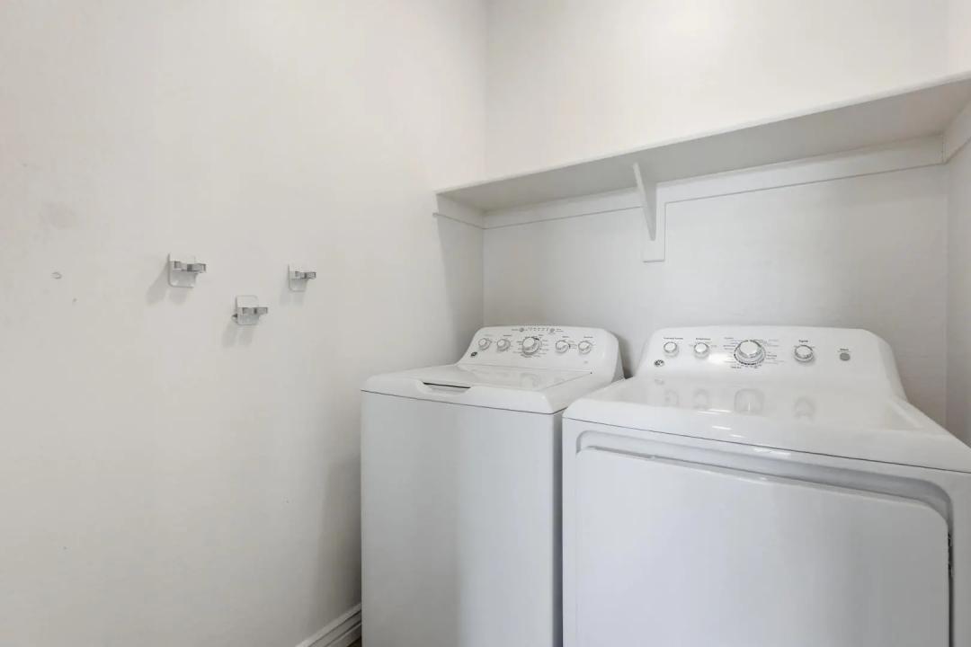 Real Estate Picture 20