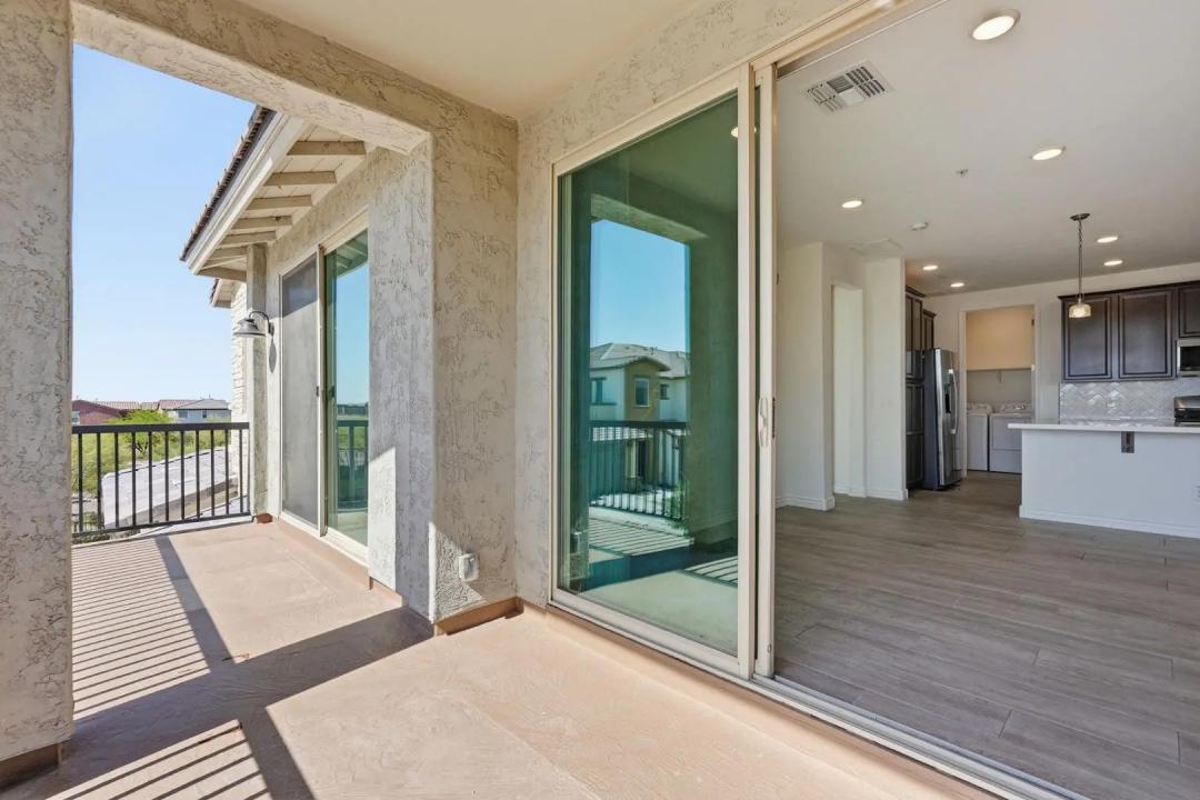 Real Estate Picture 22