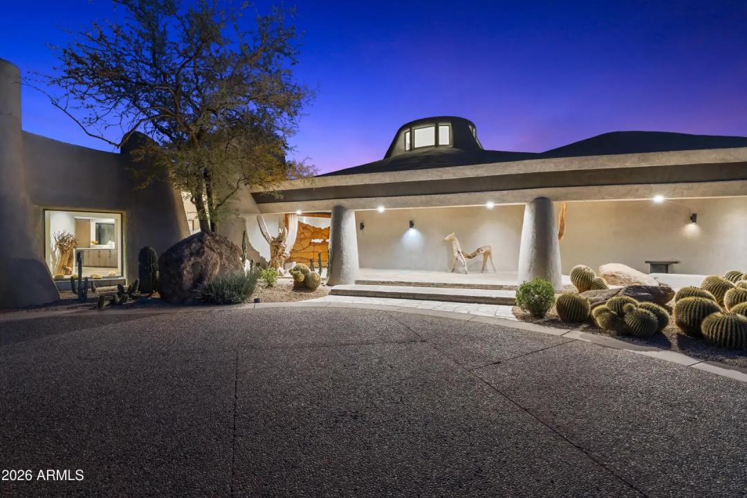 Real Estate Picture 4