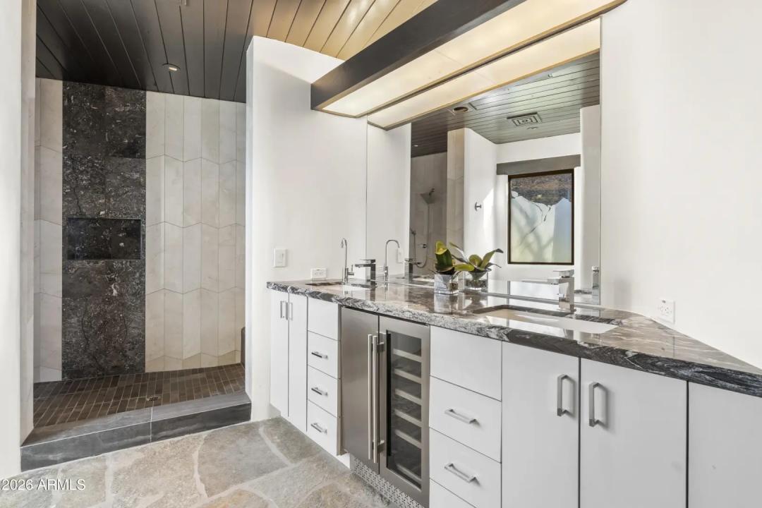 Real Estate Picture 53